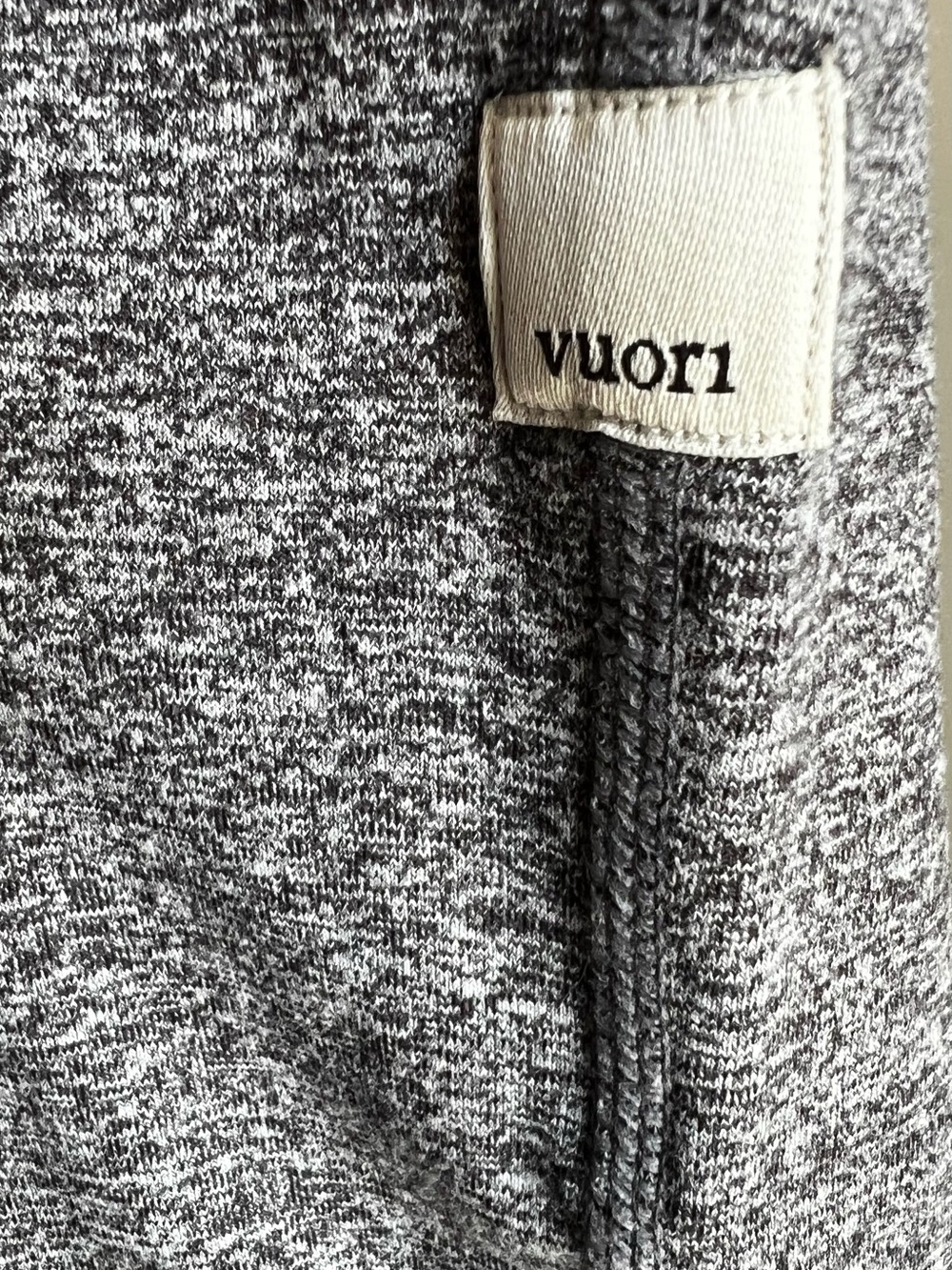 Vuori Men's Heather Grey Performance Jogger Pants